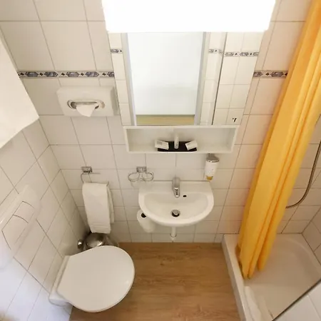 Hirschen 3*