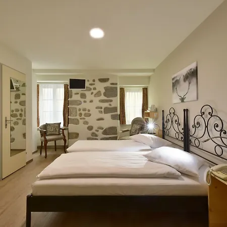 Hotel Hirschen 3*