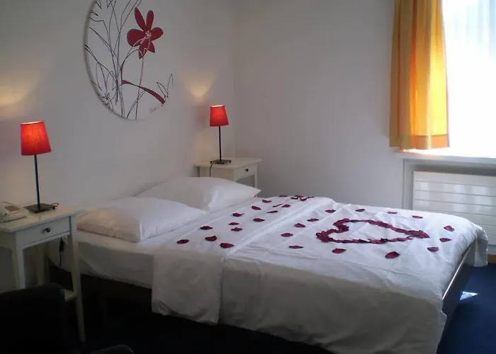 Szálloda Hirschen 3*